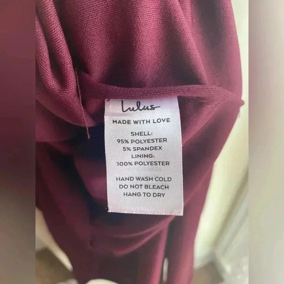 NWT Enchanting Essence Burgundy One-Shoulder Cutout Tulip Mini Dress Size Small - Picture 14 of 15